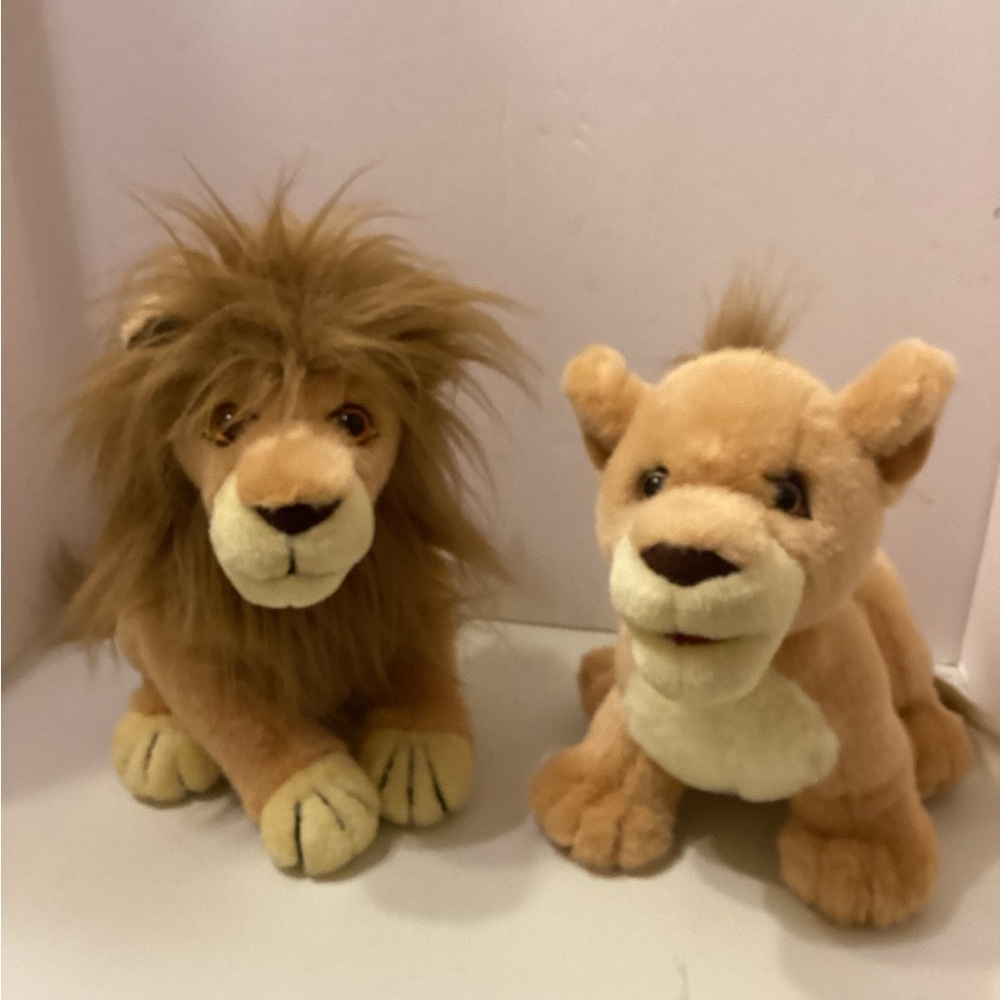 2 Lemonwood Asia Plush Animals Lion’s